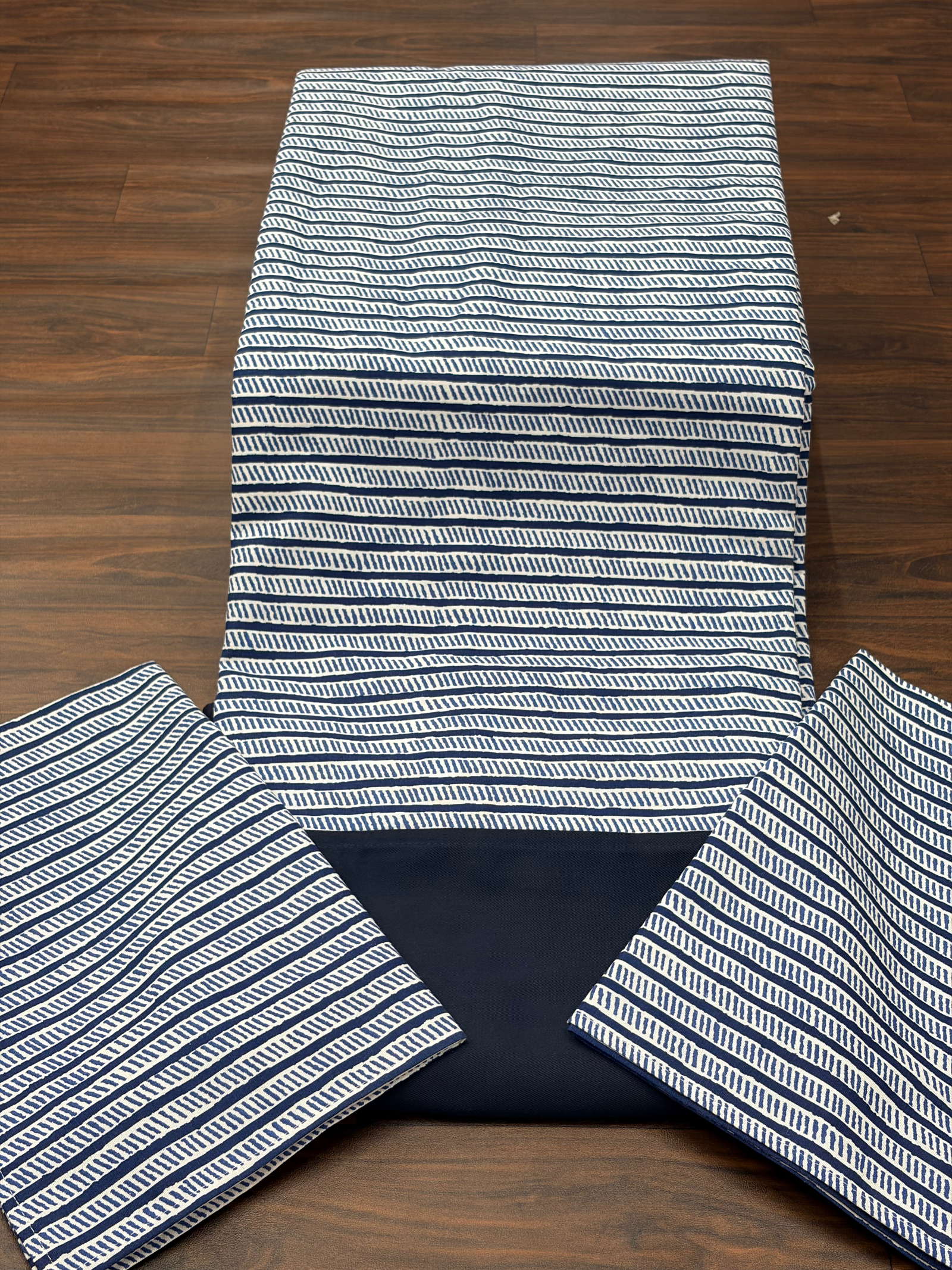 Cotton Border Bedsheet King 100x110 Inch – Royal Mantel