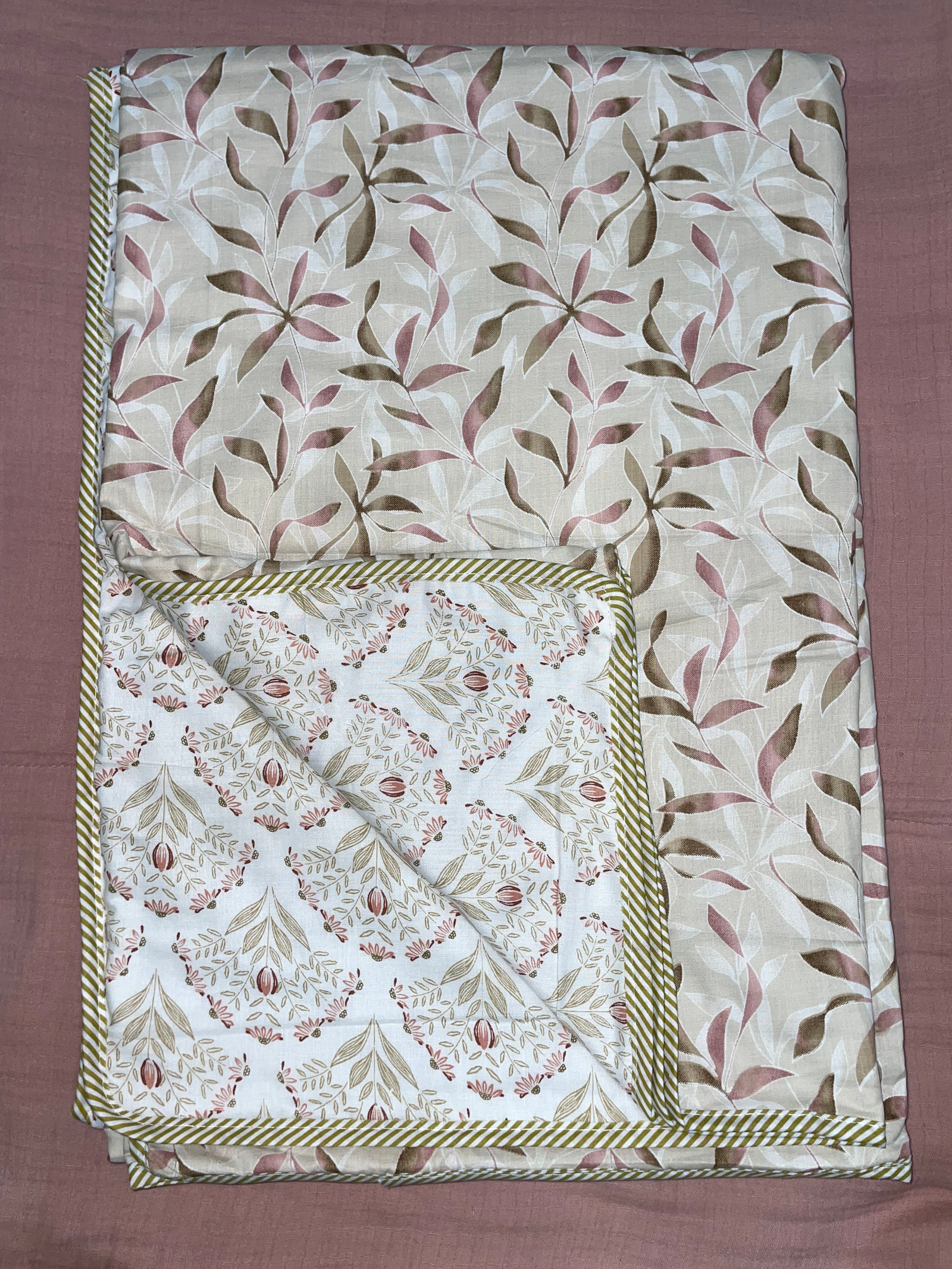 Mulmul cotton Dohar – Royal Mantel