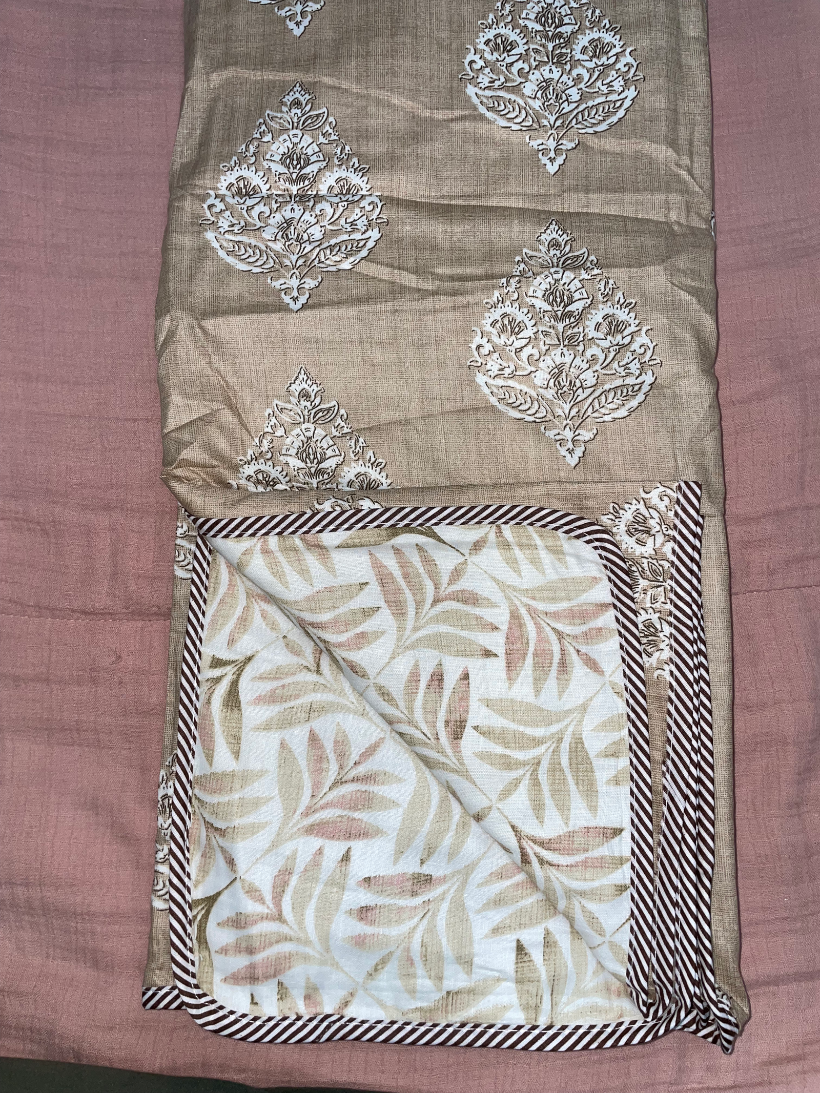 Mulmul cotton Dohar – Royal Mantel