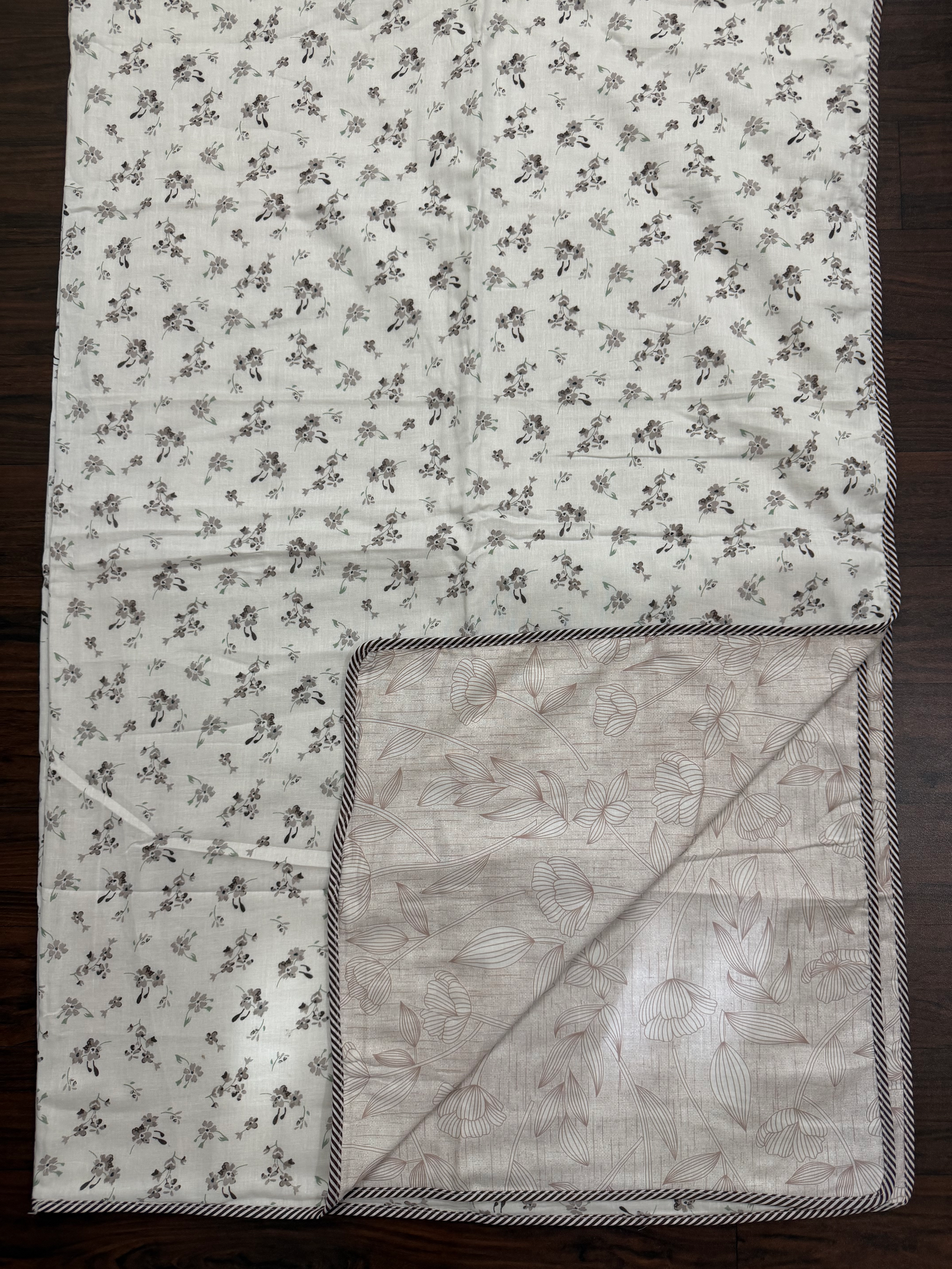 Mulmul cotton Dohar – Royal Mantel