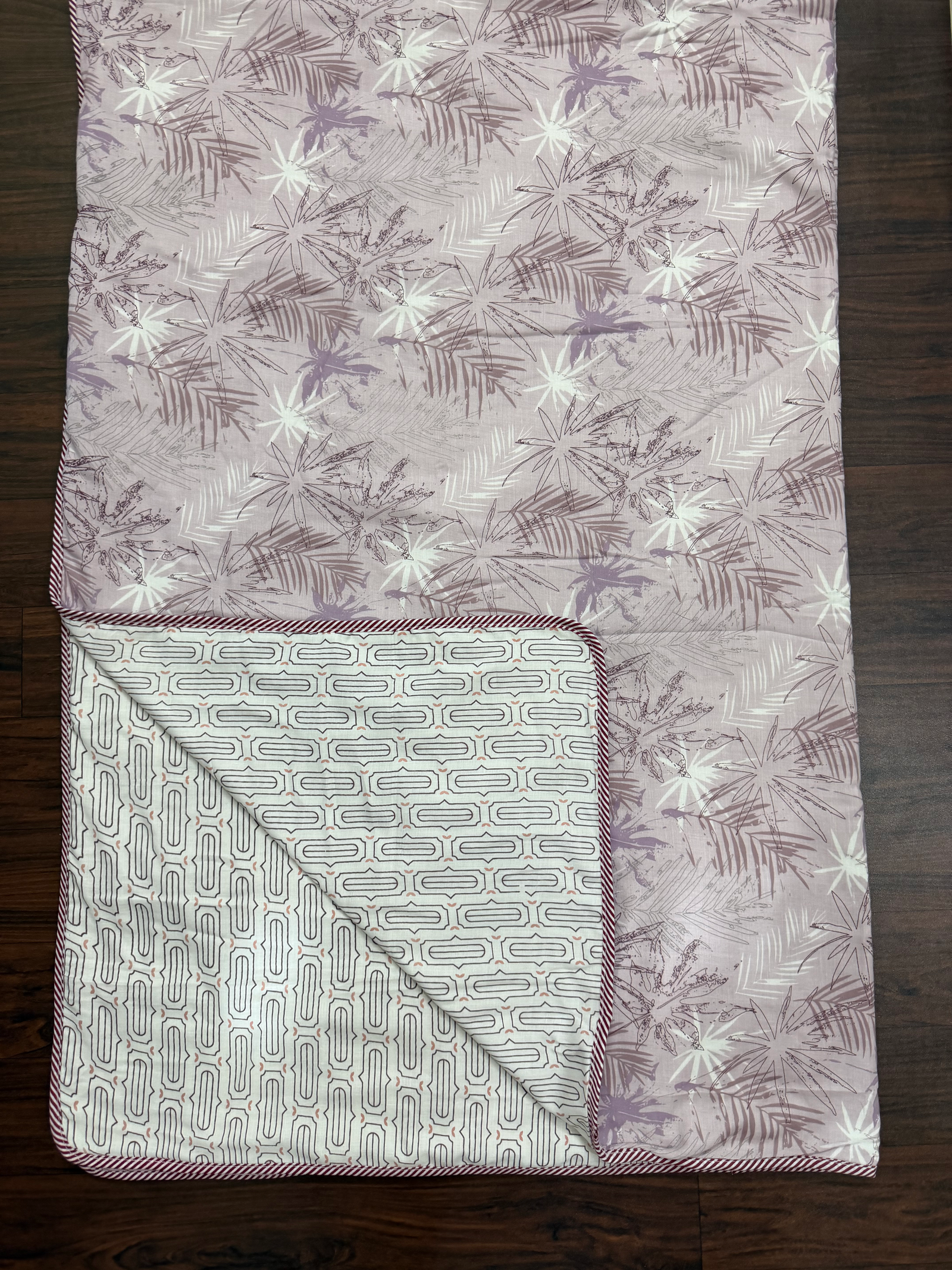 Mulmul cotton Dohar – Royal Mantel