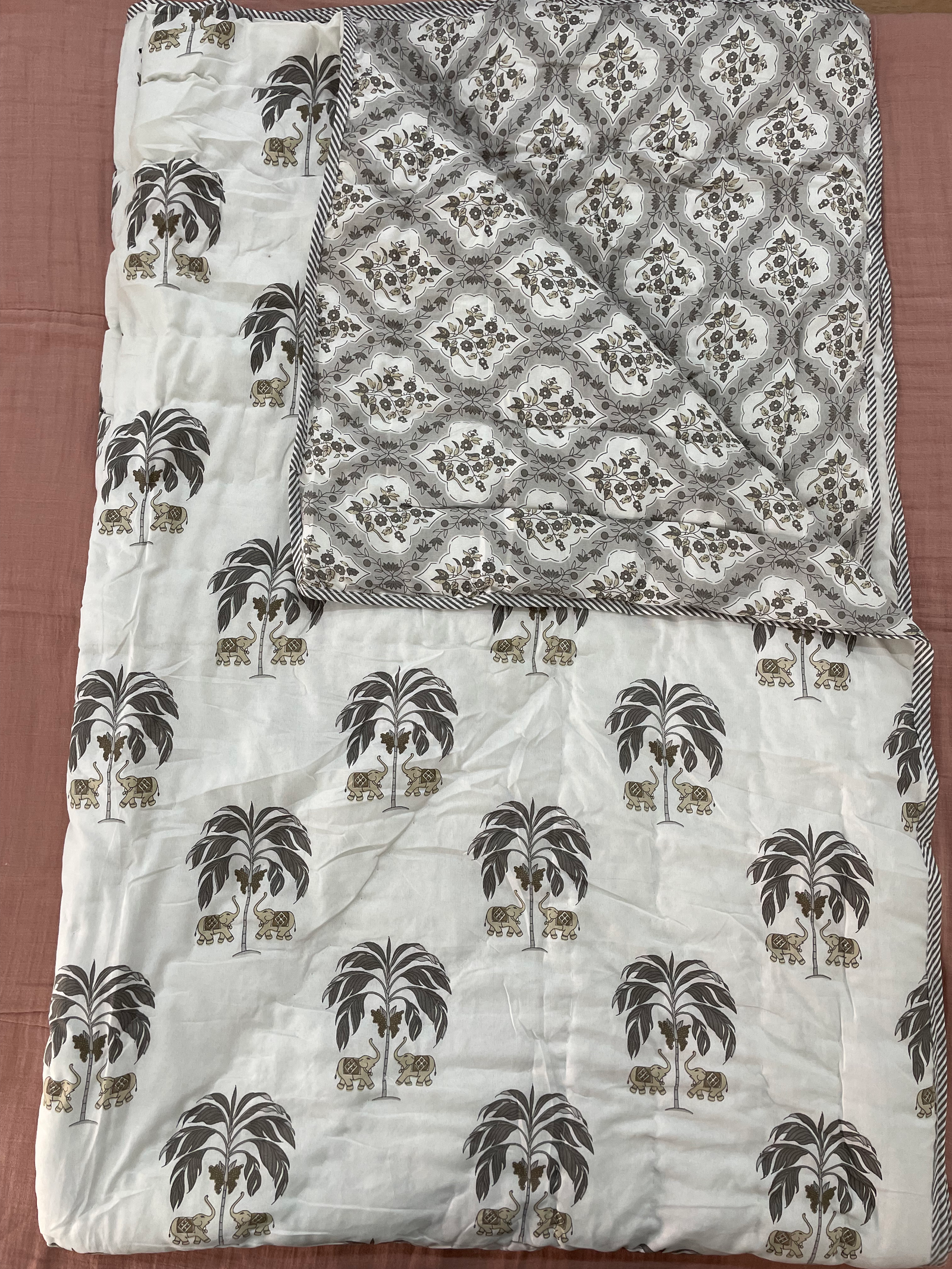 Rajai(Quilt) – Royal Mantel